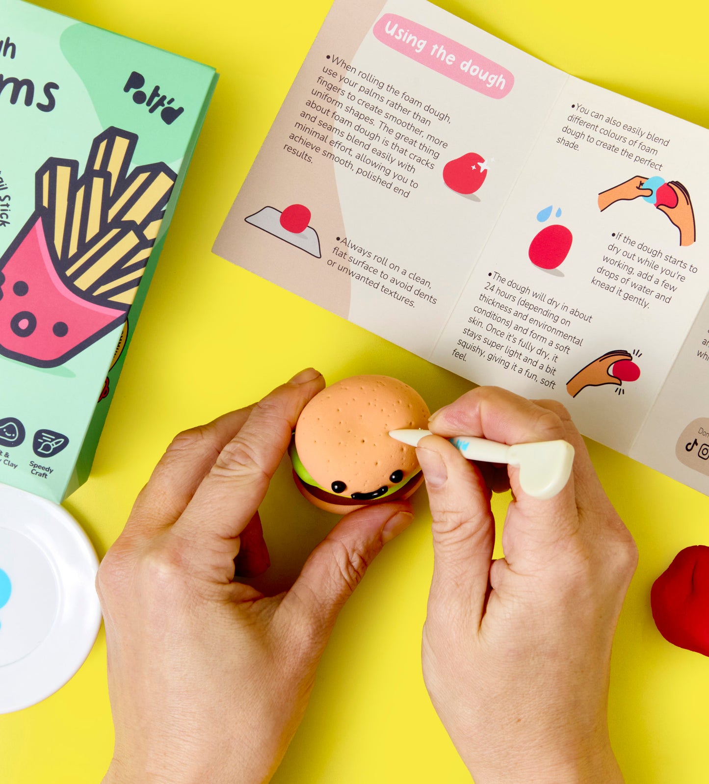 Tiny Yums: Burger & Chips